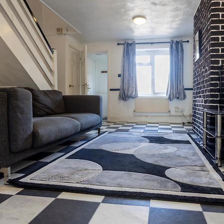 לונדון Cosy Home By Excel Centre & City Airport מראה חיצוני תמונה